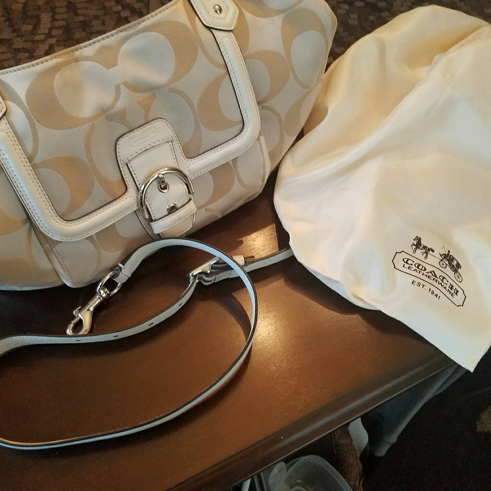 Coach handbag - crossbody purse